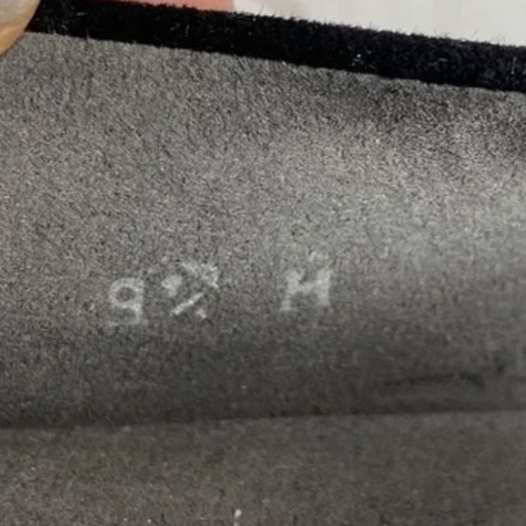 Stuart Weitzman black leather 2.5” wedge size 9 1/2 almost like new condition - Picture 13 of 13